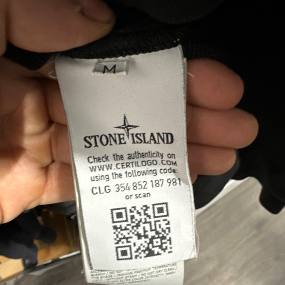 Stone island authentic hoodie size Medium - Picture 4 of 4